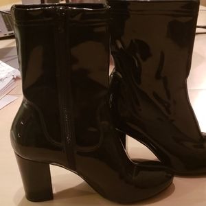 Kenneth Cole Patent Bootie